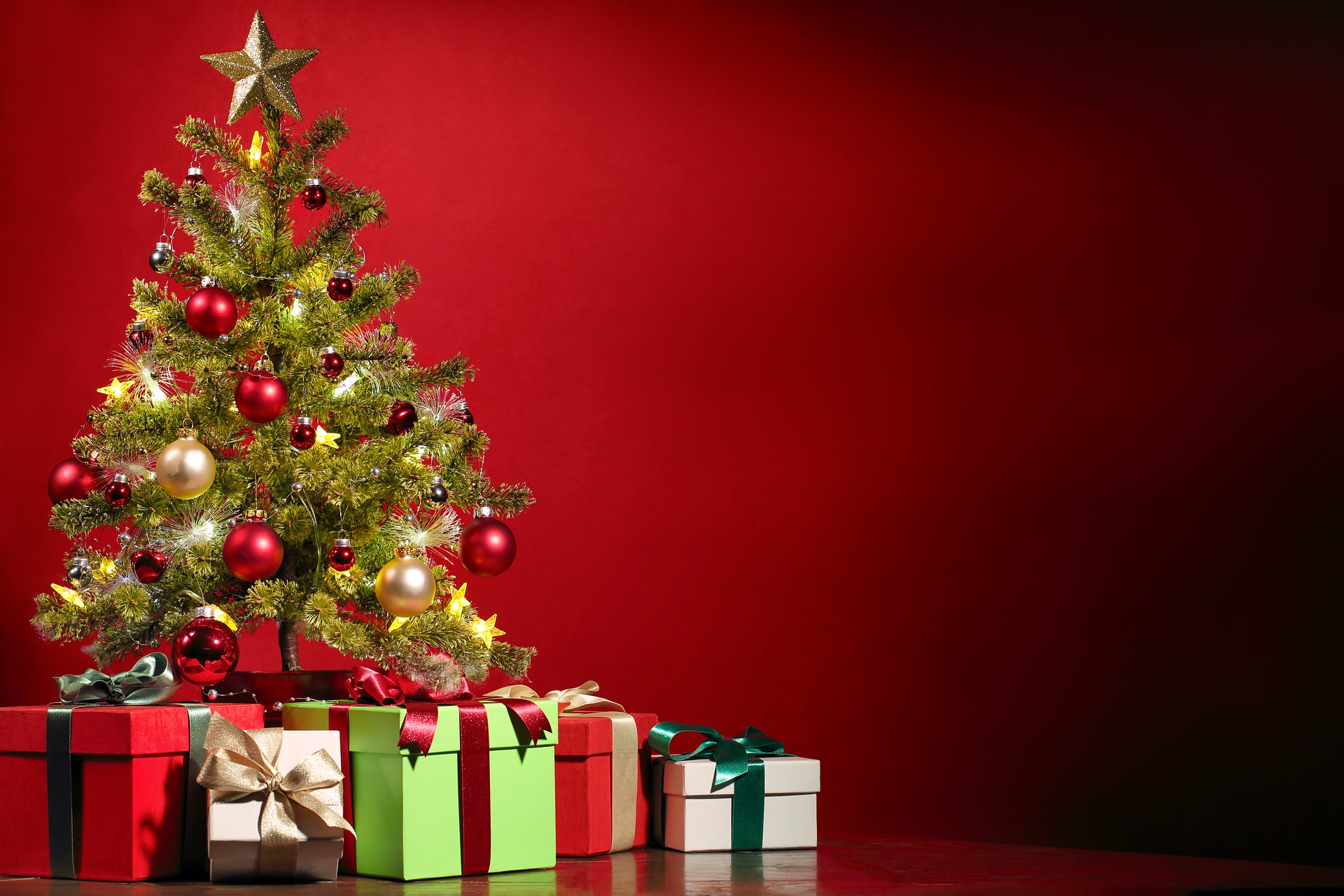 How to Spread Christmas Cheer on Your Business Social Media How to Spread Christmas Cheer on Your Business Social Media