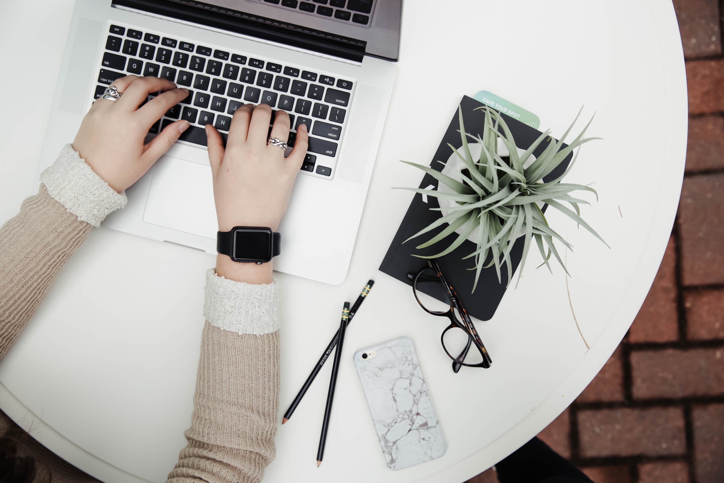 Beginners Blogging Commandments: 10 Rules of Blogging Every Newbie MUST Know! Beginners Blogging Commandments: 10 Rules of Blogging Every Newbie MUST Know!